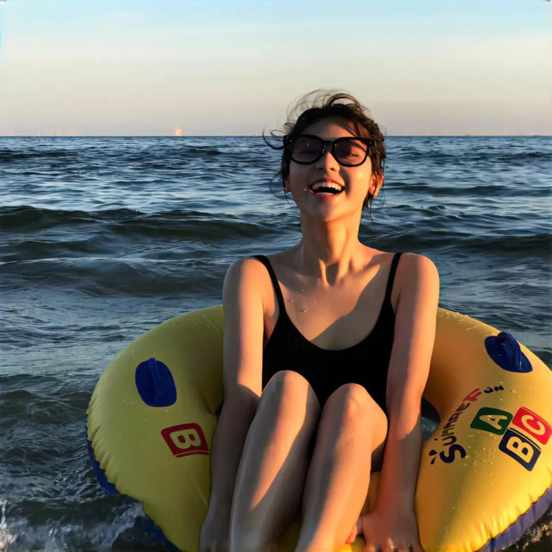 四月碎片海报